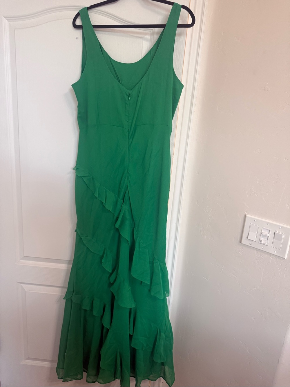 Green Ruffle Maxi Dress ASOS - Picture 2 of 4